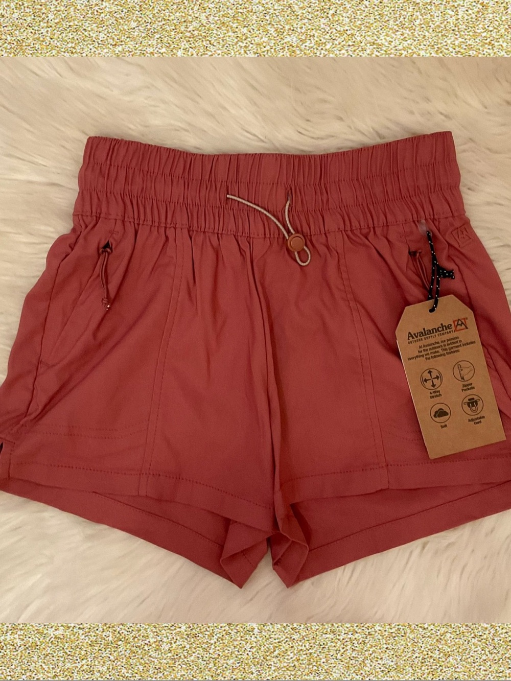 Avalanche Trek It Bungee Shorts - NWT - Size XS
